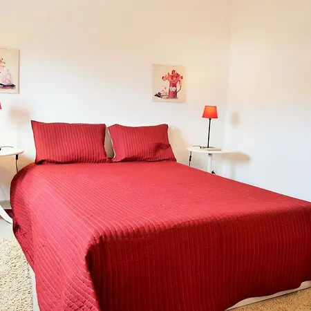 Eden Villas Red Willa